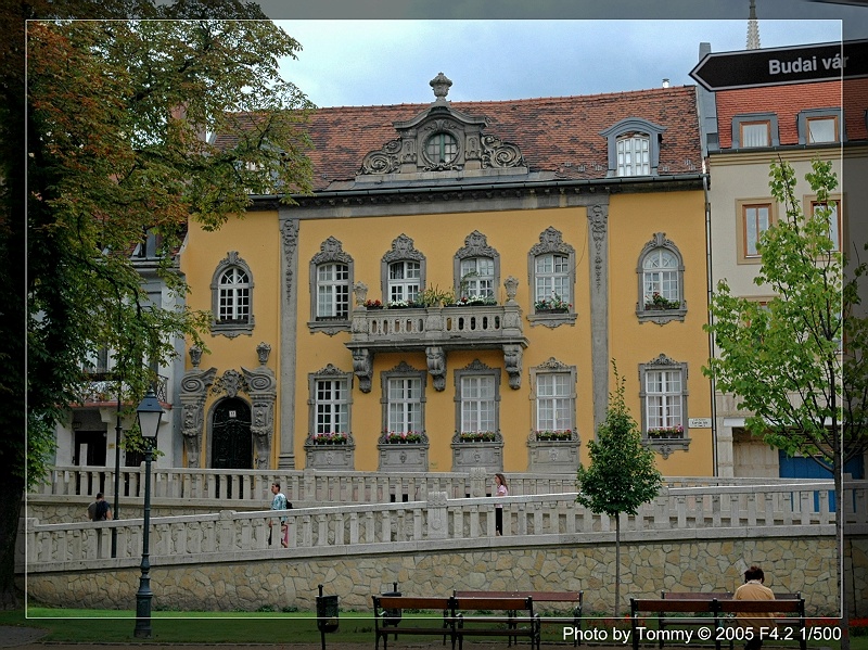 Buda