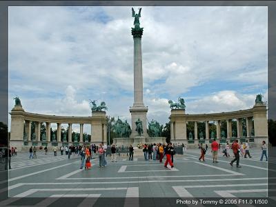 Heroes' Square