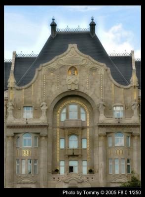 Gresham  Palace  Budapest.jpg