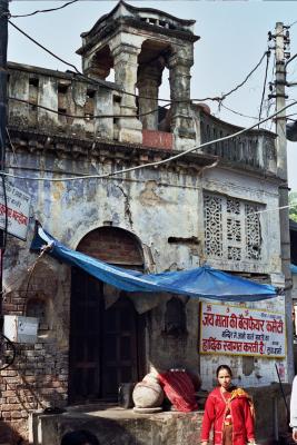 Old structure near Kalkaji Devi temple