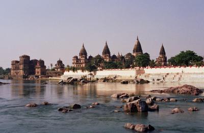Temples beside river, Orchha