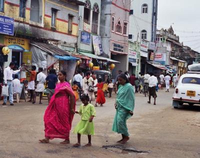 Barefoot pilgrims head for temple, Rameswaram