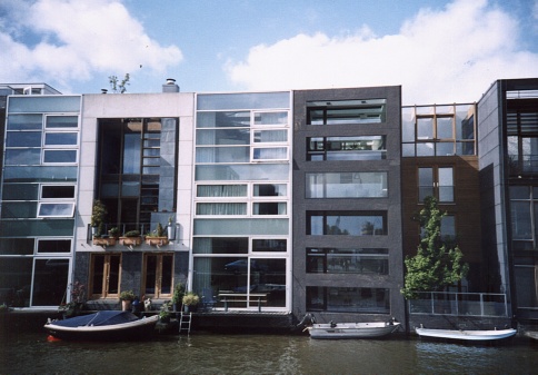 canal house.jpg