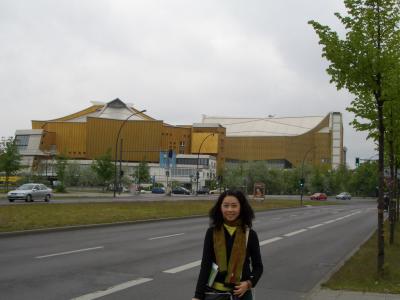 v3/41/210441/3/44676685.May12thBerlin5_028.jpg