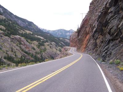 Gaurdrails?  We don't need no stinkin guardrails (Hwy550)