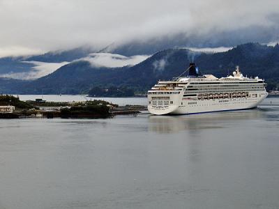 v3/42/193142/3/47413514.Juneauport.jpg