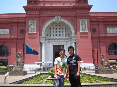 me n eric in front of egyptian museum