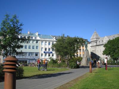 the centre of reykjavik.....evryone's out