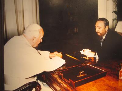 pope n fidel castro