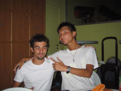 me n nakis