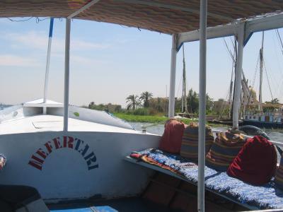 Water Taxi Nefertari