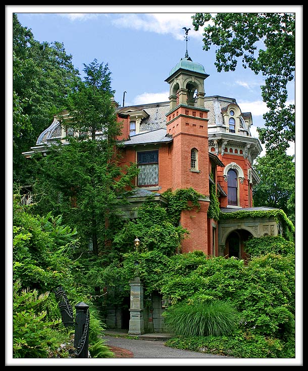 Packer Mansion Side View.