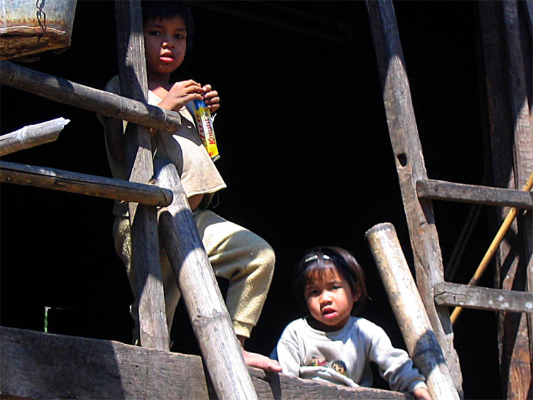 Boy and girl. Kong Laaw