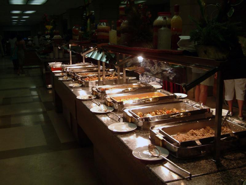 Diner buffet inside line