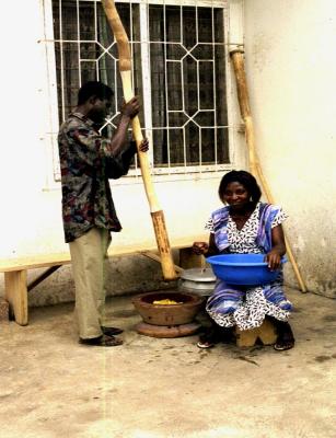 Ghana 2001 - Pounding FuFu