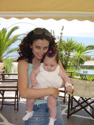 Eva with daughter Niki