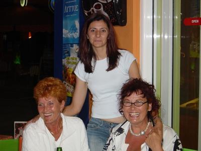 Heidi, Efi + Karin