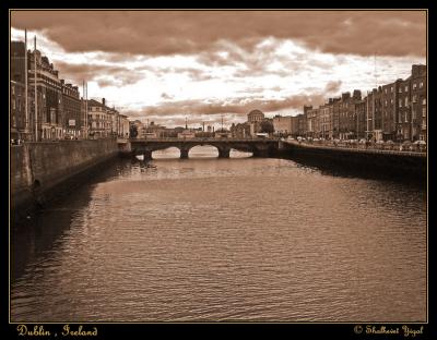 Dublin in B\W