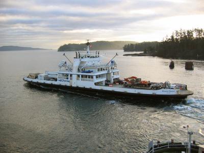 Bowen Queen departing Swartz Bay