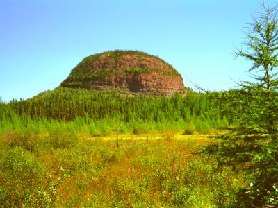 KEKEKO / MOUNT CHAUDRON  /  COLLINE CHEMINIS