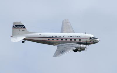 DC 3 Continental AL B.jpg