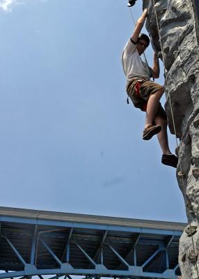 v3/46/3146/3/44744681.rockclimb1773.jpg