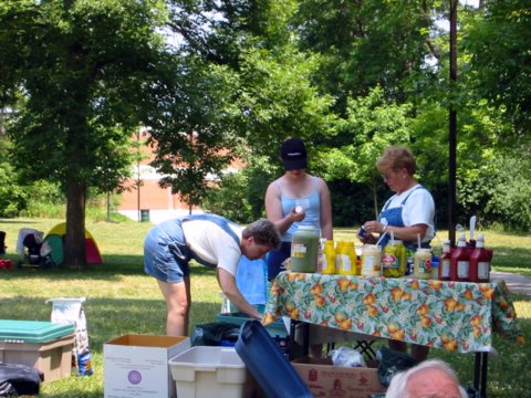 06-26-05 lung bbq gomes 005.jpg