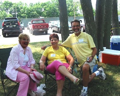 06-26-05 lung bbq sydr 001.jpg