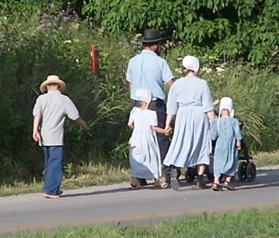 amish family walking