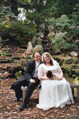 shaun and kelly in the japenese garden