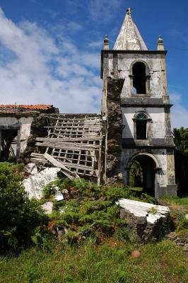 church after the 99' earthquake