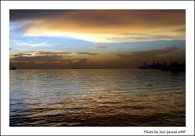 Manila Bay Hues