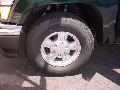 2005 GMC Canyon wheel