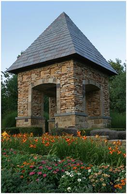 12th - Neighborhood Entrance