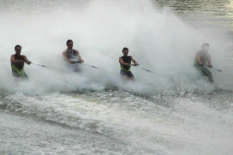 Barefoot Skiing 2