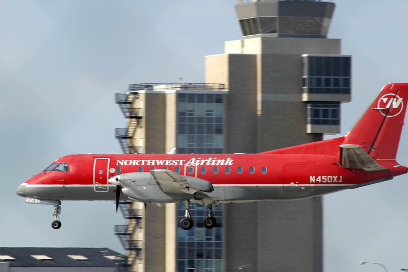 Northwest Airlink Landing at MSP 2