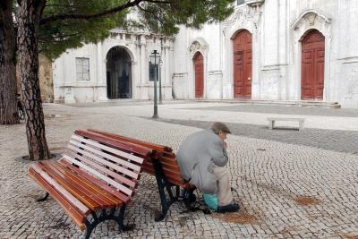 Contemplating Lisbon
