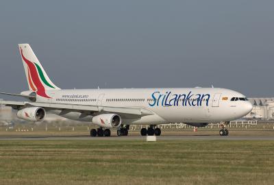 Airbus A340-300 Sri Lankan 4R-ADF
