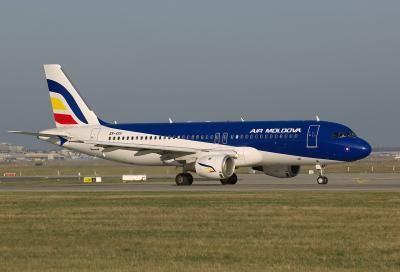Airbus A320 Air Moldova ER-AXV