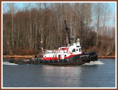 Seaspan Valiant on the Fraser River.