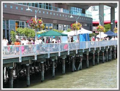 Dock crowded with fun seekers.