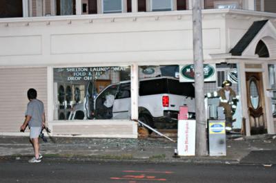 Howe Ave. Truck Into Building (Shelton) 9/8/05