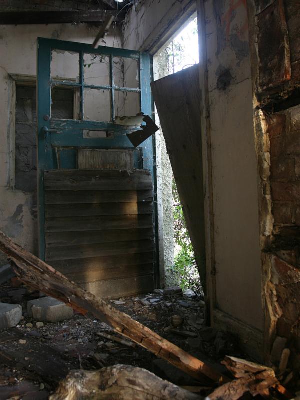 October 11 2005: <br> The Blue Door