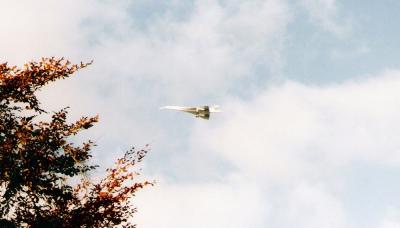 Last ever flight of the Concord, minutes before landing