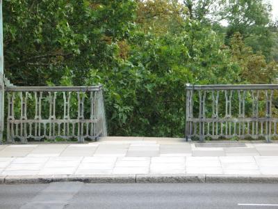 Steps down from bridge.