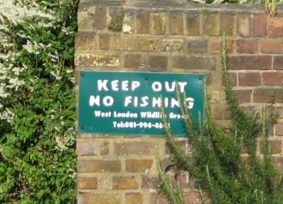 No fishing sign, (no fish)