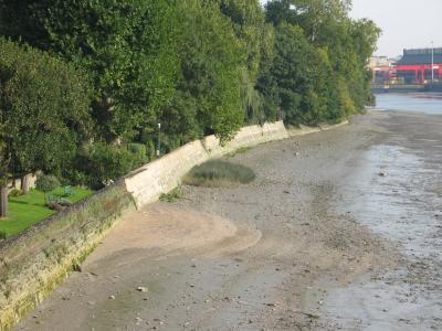 New section of wall at Hurlingham Park.