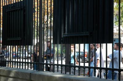 August 2005 - Jardin du Luxembourg - Exhibition  Reportre sans frontires For press freedom - 75005