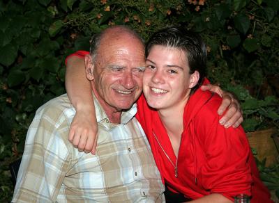 Jasper and his granddaughter Lisanne