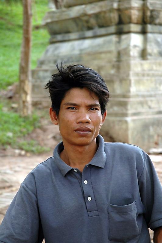 Phnom Penh, Begging for money